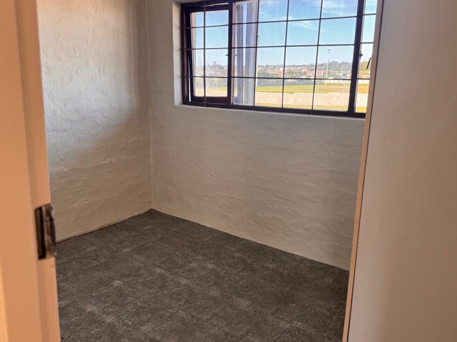 To Let 2 Bedroom Property for Rent in De Almeida Western Cape